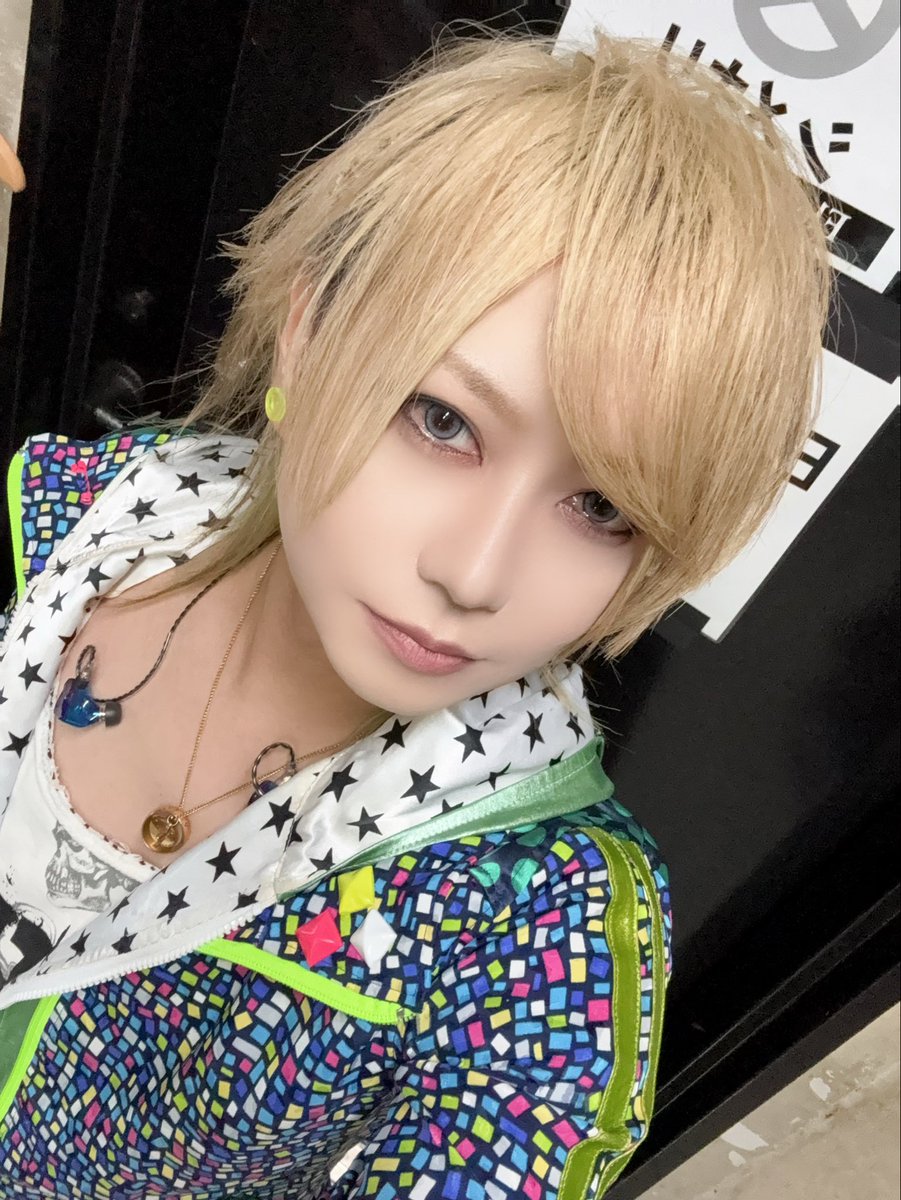 acme_shogo's tweet photo. ワンマンツアー名古屋も最高でした🤘ありがとう☺️テイスト衣装！！ https://t.co/Qgve4J2fRs