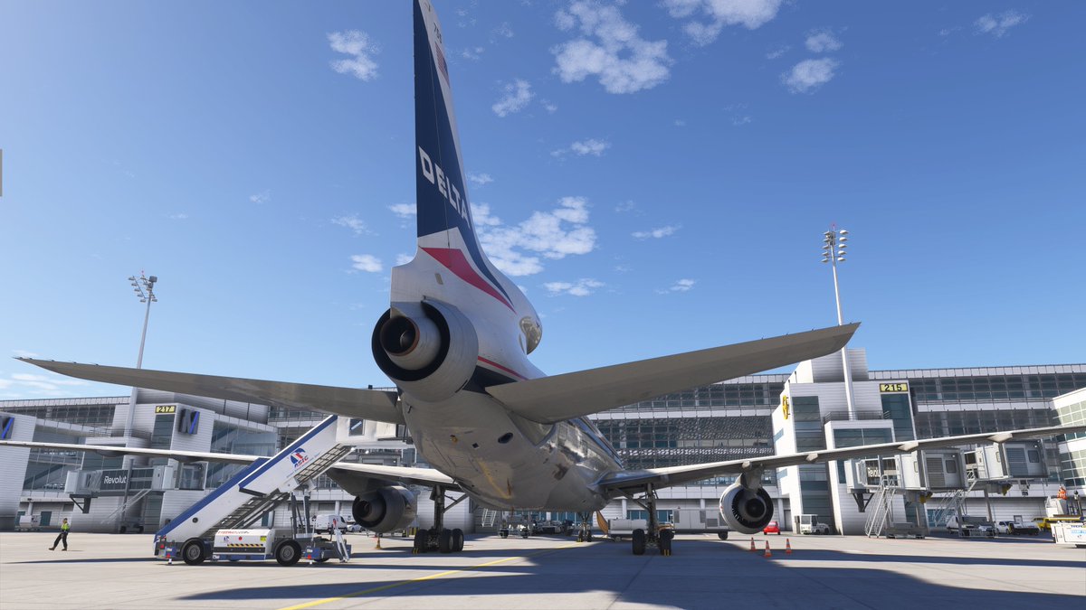 ja8961's tweet photo. DL33(MUC-ATL、1993）
相変わらず滑走中は動きが過敏すぎる。ロール開始前にオプションでティラーを切らなきゃ駄目かもわからんな。 https://t.co/LMX1QY62yM