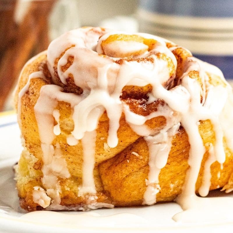 CorinnePulitzer's tweet photo. #PastryFans are kicking off this 1st Sunday in October with a classic! Heat up the oven, it’s #NationalCinnamonBunDay & time to enjoy a taste of heaven! @BreadsBakery @levainbakery @Pillsbury @NationalDayCal @HeyWhatDay @DiningGuide2Day https://t.co/Ha5lVpKkWS