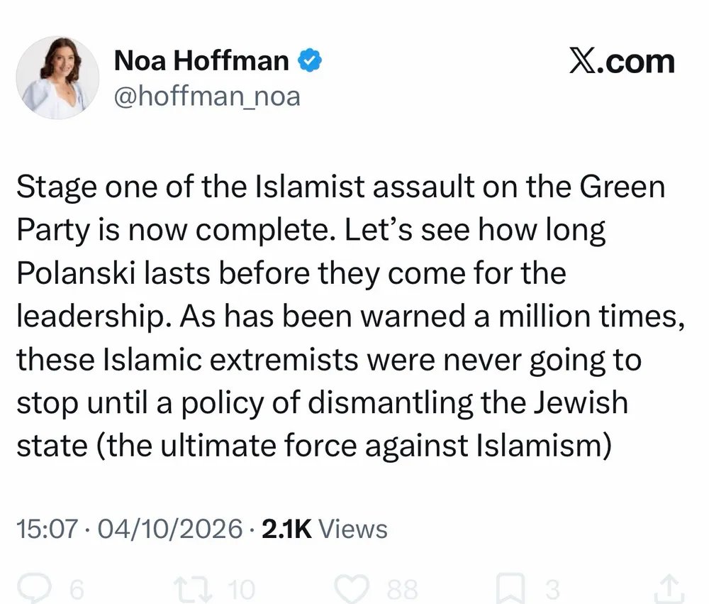 keewa's tweet photo. "You can't say that zionism is racism!"
Meanwhile, every zionist: "the muslim horde is infiltrating our society to destroy it; only Israel can stand against them" https://t.co/50wC3hg61V