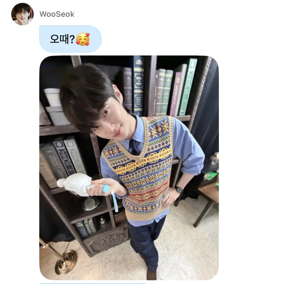 ws_folder's tweet photo. 어때 말고 오때
어딘데 말고 오딘데

숨 쉬듯 자연스러운 애교봐 진짜 타고 났다니깐 https://t.co/1Ufrmz01Xi