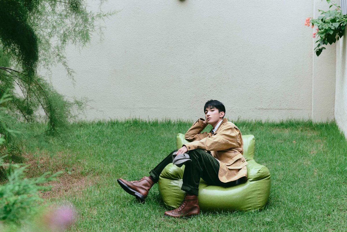 timefordk's tweet photo. 241005 도겸 인스타그램 #dkig
🎵Khamari - These Four Walls
#도겸 #ドギョム #DOKYEOM #세븐틴 https://t.co/c9jrxFtR3A