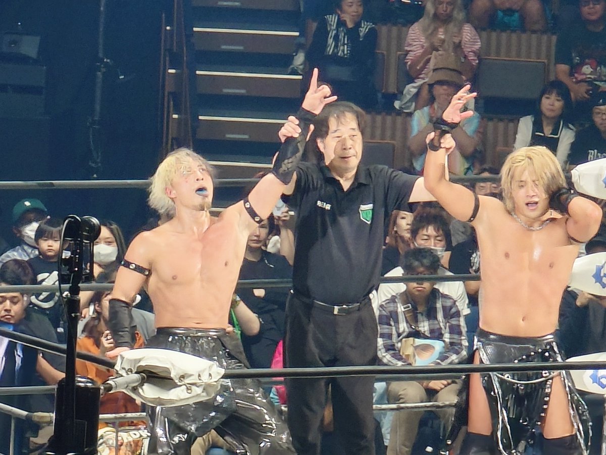 V5lKponpvGICVfn's tweet photo. ハァ〜😮‍💨
ベルトが動いたか〜🥲

大樹頑張れ！
クリーンな試合でNOAHを盛り上げて😖

#noah_ghc
#ドラゴン・ベイン　#アレハンドロ　
#YOHEY　#政岡純
#小田嶋大樹 https://t.co/FbGhfCk8ex
