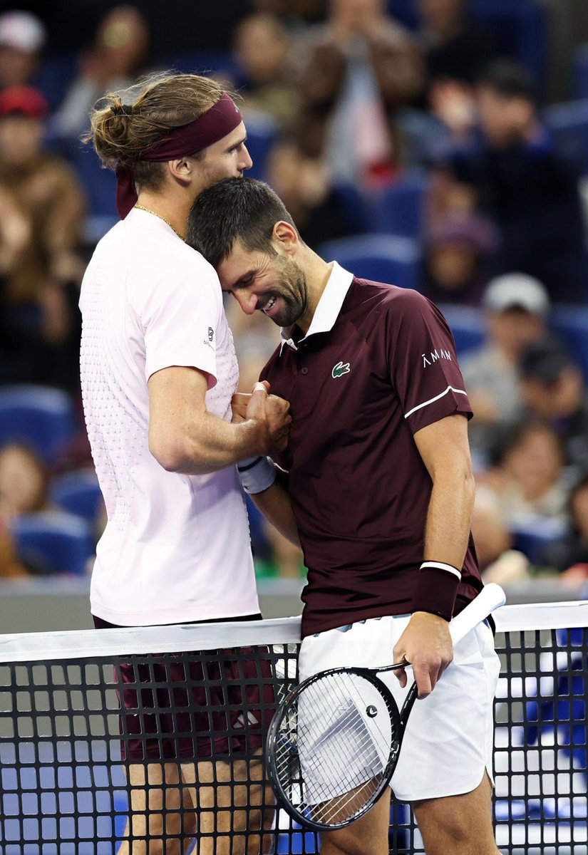 Tiempodetenis1's tweet photo. 🗣️ "Estoy muy feliz de ganar contra quien probablemente es el mejor jugador del mundo en este momento. Es una prueba de que todavía puedo vencer a los mejores jugadores del mundo. Siempre lo he sabido. Todavía lo sé".

— Novak Djokovic, el mejor jugador de la historia. https://t.co/xtvmyGIXrh