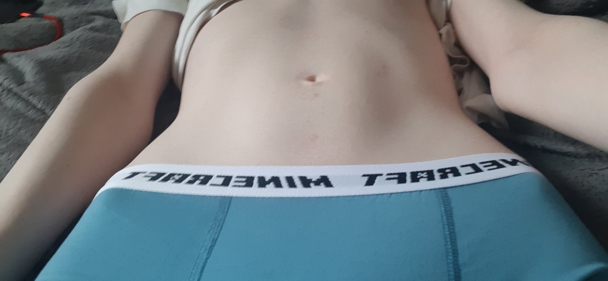 Alvhoon's tweet photo. Femboy tummy
Dms are openn
#femboy #nsfw #nsfwtwt #gaymanchester #uk https://t.co/DHWir2KKTp