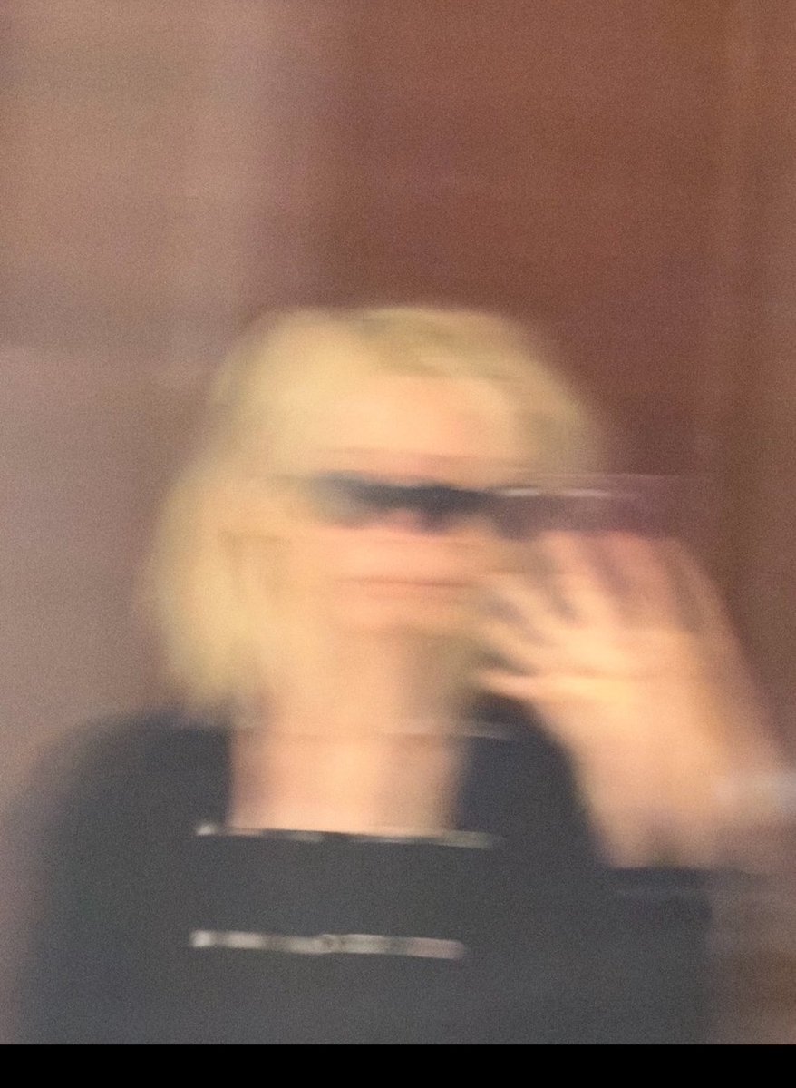 aguxtty's tweet photo. First winter stalked Jungkook’s repost on Instagram now she is stalking and copying his posts to get attention #winkookisfake https://t.co/WV5CaSKNwt