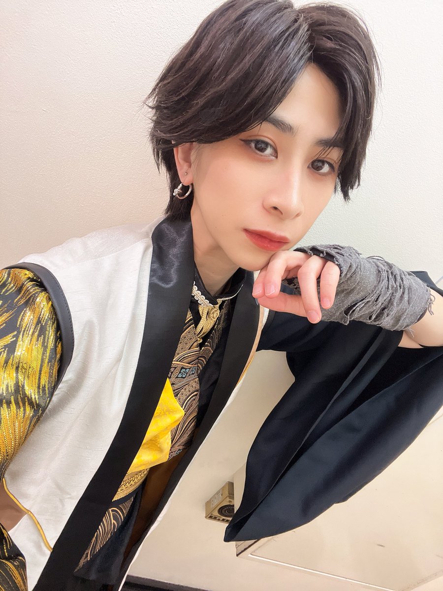 so_janKanta_731's tweet photo. ピンキー！フェスありがとうございました😭
風男塾のリーダー柚希関汰です☺️
振り付けしていただいた男装★超メロでのコラボも最高でした😭👏改めてピンキーさんありがとうございました！！またぜひご一緒出来ますように🙏😭#風男塾 https://t.co/QnYUP3uL4o