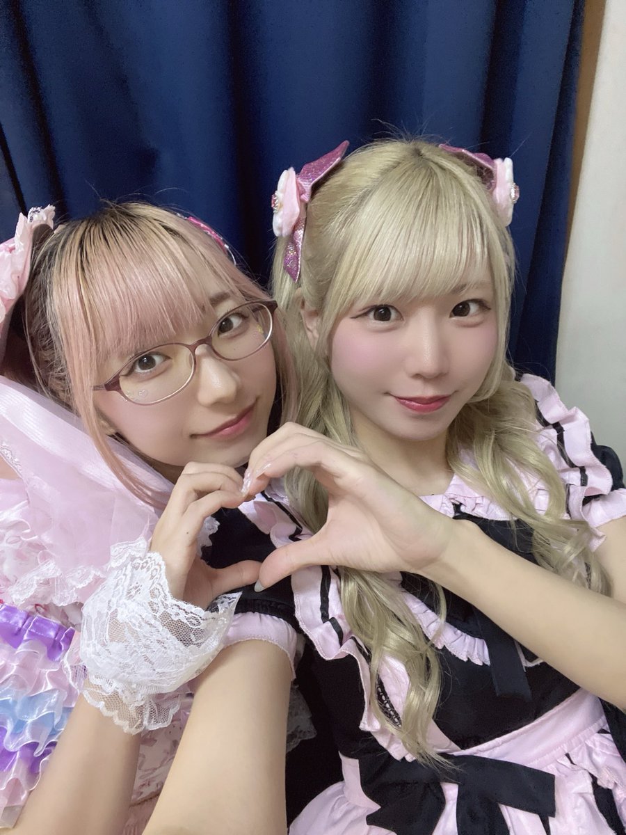 TOP_izumi's tweet photo. りんか生誕祭ありがとうございました！
今年も生誕衣装の可愛い姿みれました🎀
おめでとうできて幸せだった💗💗

明日も生誕ライブできゅんきゅんしようね
サウンドノート大阪さんにて19:30〜待ってます♡ https://t.co/c8wYRi9Jps