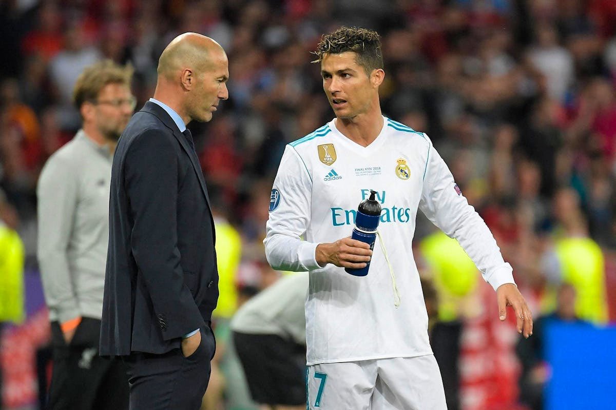 EditionMerengue's tweet photo. Zinédine Zidane : « Montrez un peu de respect envers Cristiano Ronaldo. » https://t.co/rXKQacaTG5