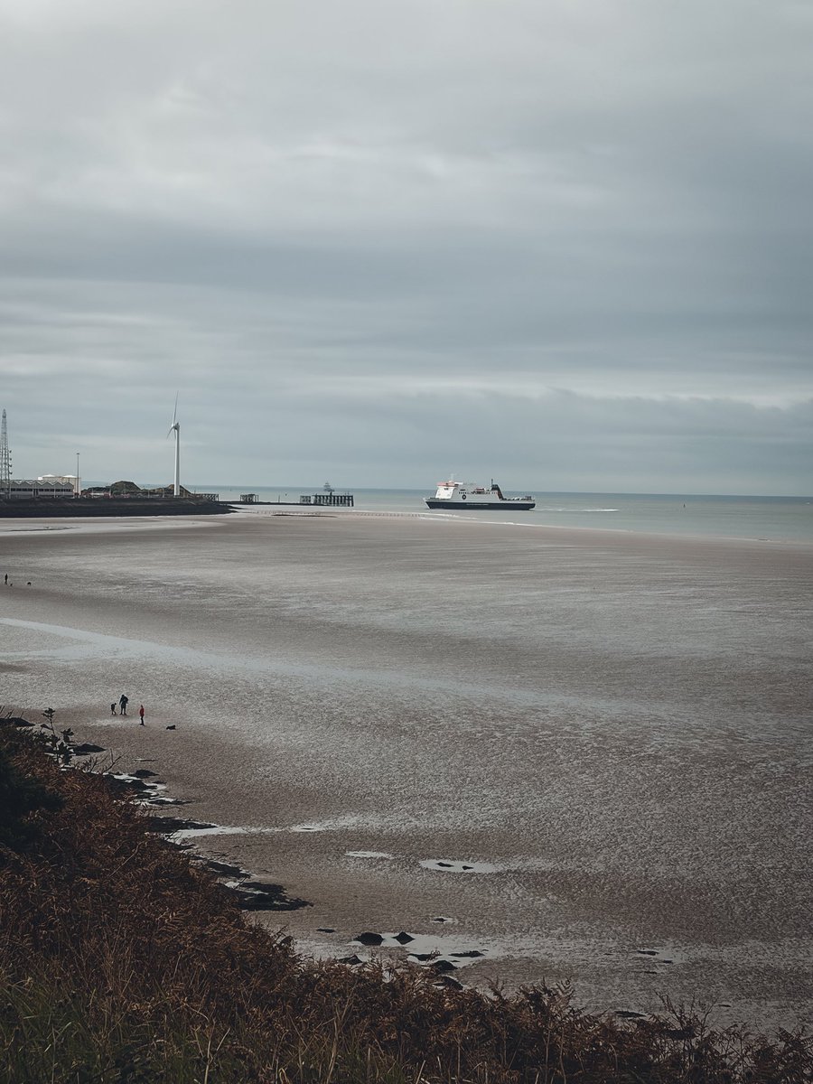 jenhunt_'s tweet photo. Stunning walk this morning. Absolutely adore where we live 🧡 https://t.co/o7wUb55DO5