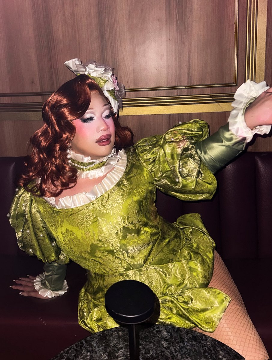Bhorj_gum's tweet photo. Dearest gentle reader,

Some things are simply worth the wait. And this author hears that this one was well worth waiting for.

Big girls deserve to take up space, dream loudly, and be seen. ✨

Yours truly,
Lady Whistledown 🪶
L
#DragRacePhS4 #teambhorjgum #Kabhorj #DragRacePh https://t.co/MXNWJG31E3
