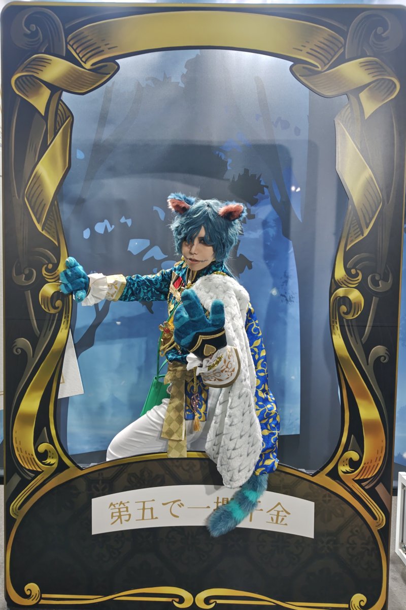 na_x13's tweet photo. ※Cosplay/コスプレ
第五人格/傭兵-ナワーブ(チェシャ猫)
カードから飛び出てる感じの素晴らしいポーズ提案をしてもらったのにぬいバッグつけたまま撮っちゃった😭
あと一攫千金したいという欲望が出すぎてキャラに合わないプレートにした事を反省している。
Photo：@orugamcos https://t.co/nkI4R1hyeJ