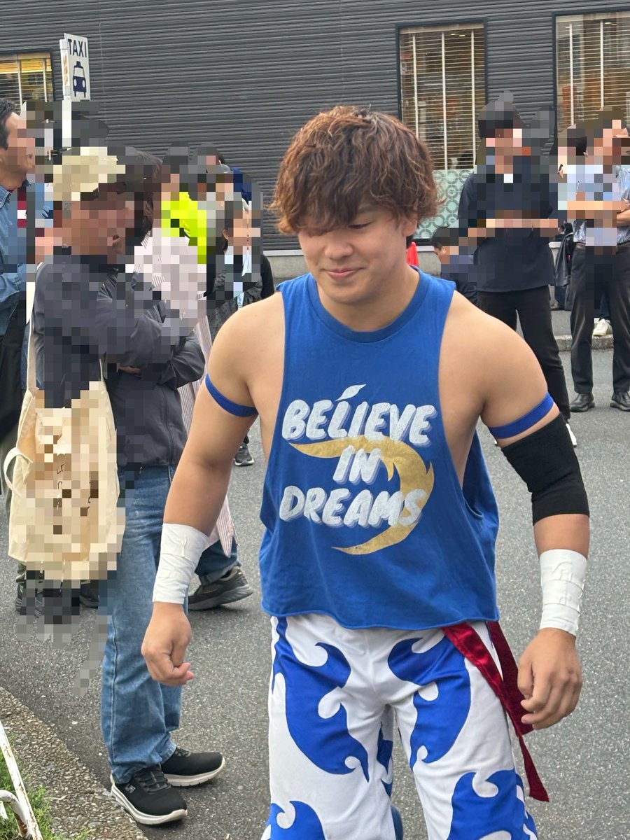 wwafc1's tweet photo. メインイベント
ガッツ石島、ツトムオースギ、バナナ千賀vs
マスクドミステリー、定アキラ、神崎ユウキ
#TTTpro
#アクロバトル商店会フェス https://t.co/O0sOCc5k0t