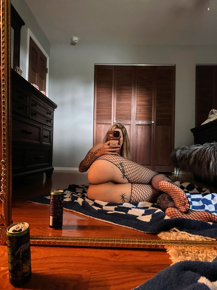 bbygabss__'s tweet photo. Day 4 of ass and the OF is $3 🔥 https://t.co/x7u4DL0vTD