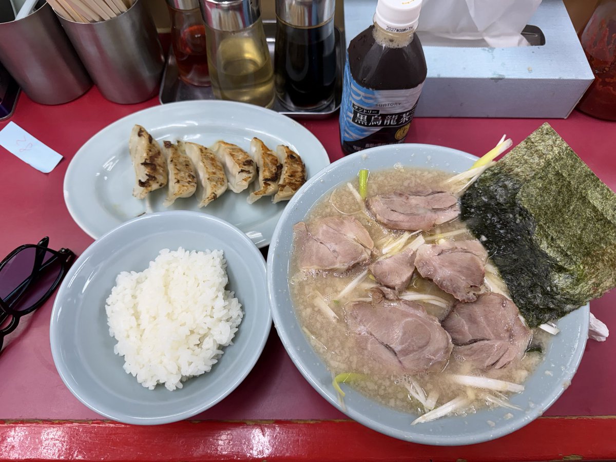 PLAYBOYTAKABOW's tweet photo. 🍜
2026.10.4(日)

ナマズ釣りの後はラーメン。

2026ラーメンNo.22

日本一と言われているラーメンショップ。

#ラーメンショップ
#ネギチャーシューメン 
#たかぼーラーメン記録2026 https://t.co/nsmlMlOrR5