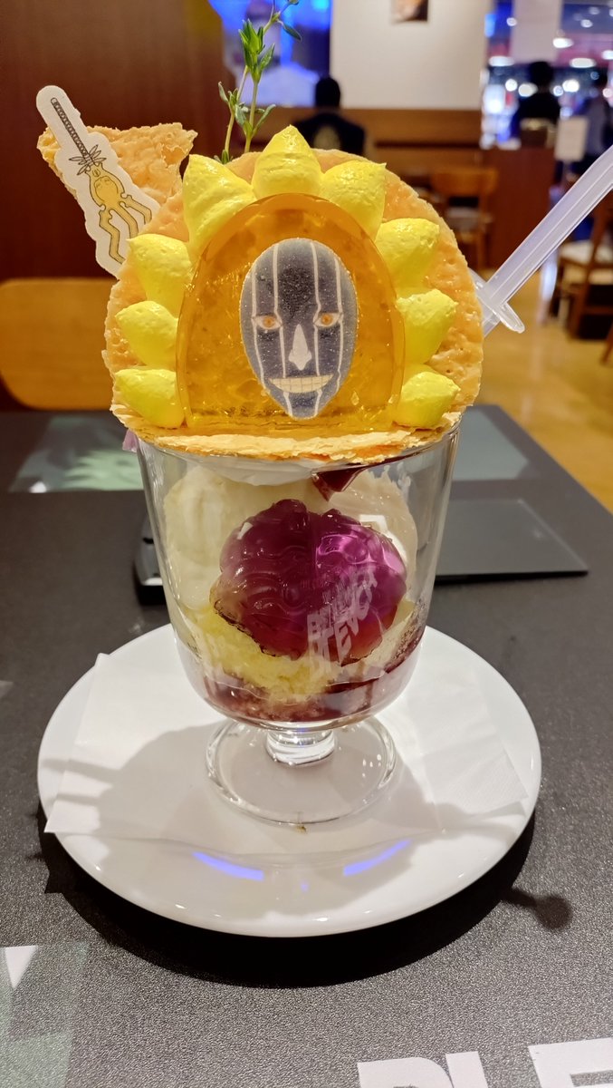 graffiti0504's tweet photo. あとたまたまBLEACHのカフェやってたので行ってきた
【日番谷冬獅郎】冷製みぞれパスタ
【涅マユリ】パフェ
月島さんのおかげですドリンク https://t.co/RxZPMLBlki