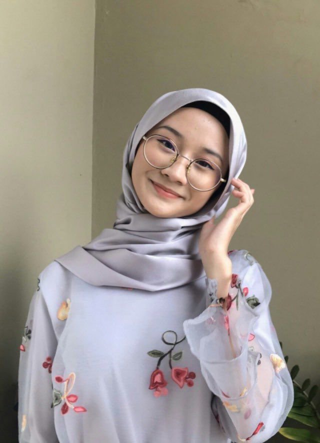 TiaraRC_20's tweet photo. Kacamata cntik
https://t.co/g7mhyVI0Vh https://t.co/JbZSozr8Ca