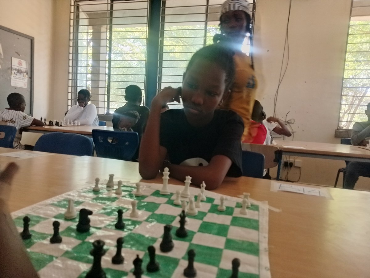 Doshbg's tweet photo. 👆 Yesterday's Chess Tournament in Mombasa, Kenya was conducted using  some Kijiji Solutions/ The Gift of Chess  Sets Made from discarded waste. This is making our life easy @thegiftofchess @BerniceWambui22 @davidllada https://t.co/grYBbeFri9