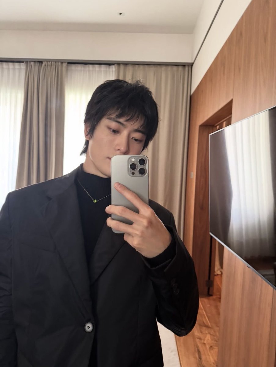 styleofjaeyong's tweet photo. wait 🤣🤣🤣🤣🤣🤣😭😭😭😭😭😭😭 https://t.co/zwTrOvHvYp