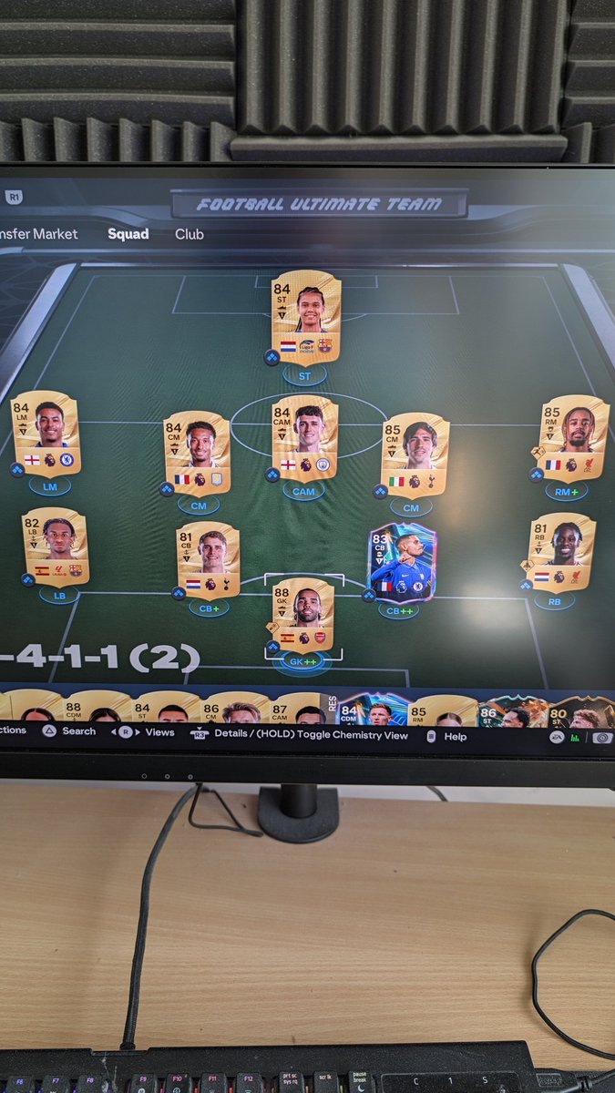 AbsoluteTwig's tweet photo. @FUTBIN #SquadSurgery https://t.co/R9Gp1ziFMT