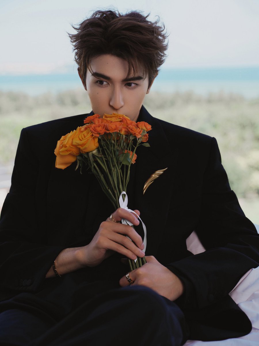 Moo_Mint's tweet photo. พี่พระเอก หล่อมาก!!!!!

Yinhaoyu X Estée Lauder #EsteeLauderCDFxPatrick #แพทริค https://t.co/yxm7Z5xLpe
