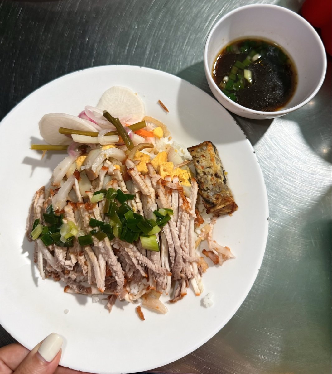 MipuVo's tweet photo. Tối nay ăn cơm tấm LX,
Mời mọi người ăn tối cùng mình nha https://t.co/NoTQTEI12p