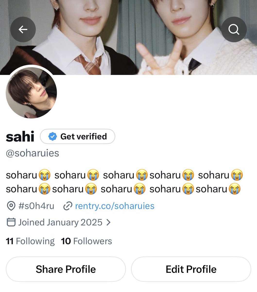 soharuies's tweet photo. hepi 10 juta followers omg soharuies adalah bangsa yg besar😭😭 gk nyangka udh jadi selebtwit😭😭 https://t.co/Omn56UeLS4