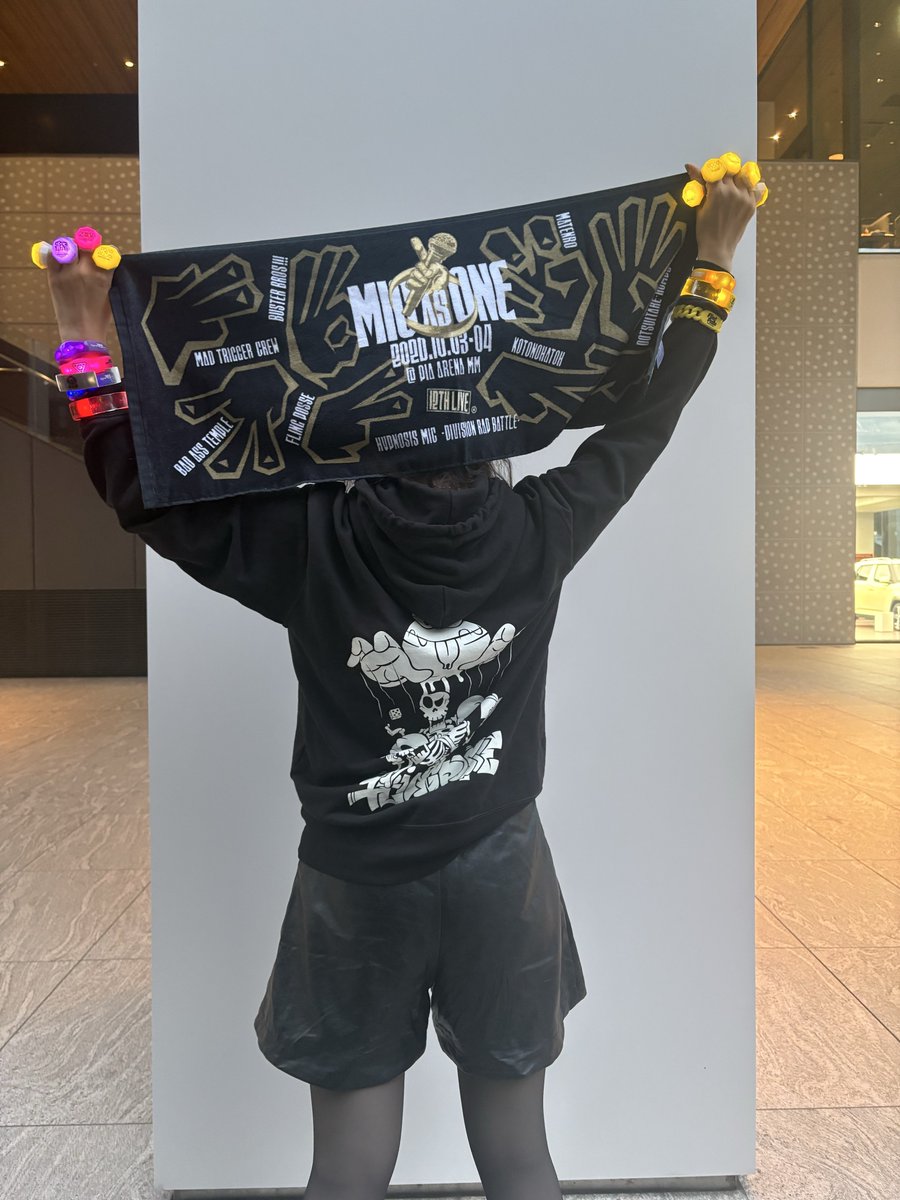 slowlife_fly's tweet photo. 久々の現地ライブで楽しかった！🙌🙌🥳 https://t.co/BKZ4pUicXh