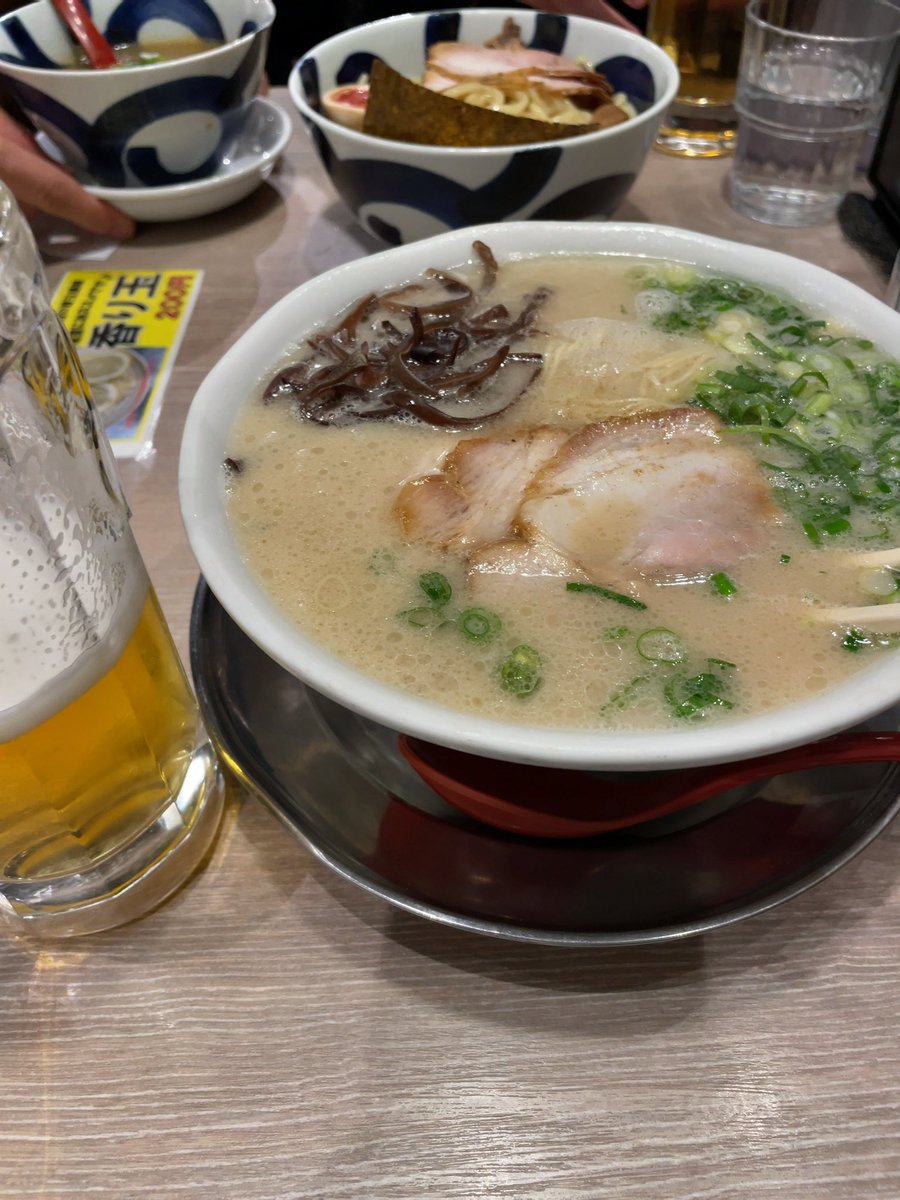Makira_2's tweet photo. 今年5月のラブホデート
東長崎のホテル ニューキャニオンを4回目かな？
205号室を利用、お風呂が広い、2時間でゆっくり楽しんで4730円だったか
帰りにココウォークで買い物ついでにオールウェイズでラーメン＋生ビールで満足、運転は嫁さんに交代 https://t.co/oJ7A8KPuky