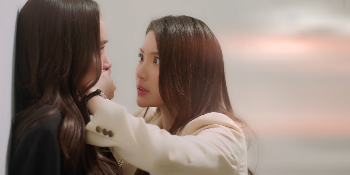 LoveOnHire's tweet photo. เด็กฝึกงานคนนี้ พูดมากใช่มั้ยค่าบอส👄

Love On Hire Trailer
#รับจ้างเลิกรักมีเทรลเลอร์แล้ว https://t.co/2KNbNPRV3S