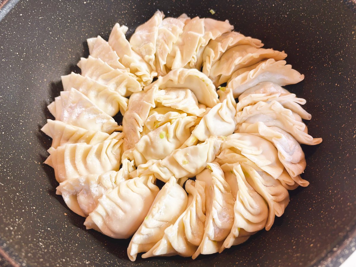 orie13a's tweet photo. 嬉しさもあって、過去一美味しかったかも🥟🥟🥟 https://t.co/5hWpp84pre