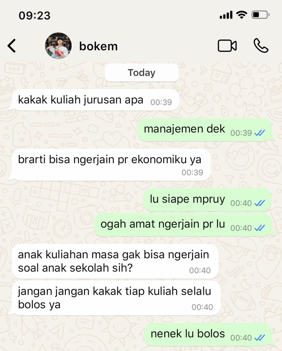 sunwavest's tweet photo. #singchimon au in which sing harit si mahasiswa dengan kesabaran setipis tisu ketemu chimon si bokem tukang ragebait https://t.co/oVhxFbFrux