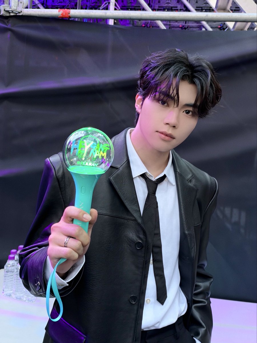 ZB1_official's tweet photo. 261004
<2026 강남페스티벌 K-POP 콘서트>

#ZEROBASEONE #ZB1 #제로베이스원 
#PARKGUNWOOK #박건욱 https://t.co/9pDfCYmhH3