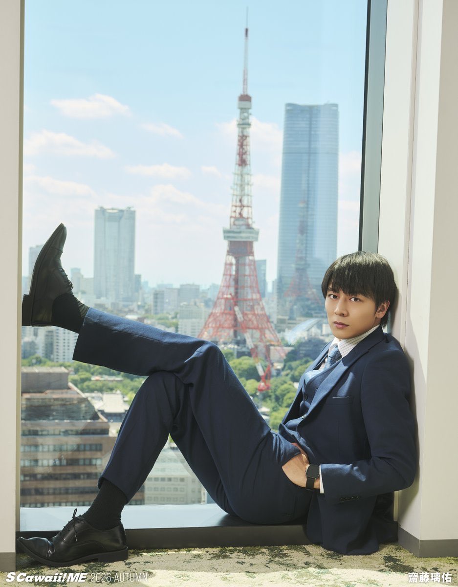 ____20040616's tweet photo. すみません。
兵庫県に住んでるので分からないんですけど、東京タワーってこんな感じで窓枠に挟まってるもんなんですか？ https://t.co/INPbMkvUzo