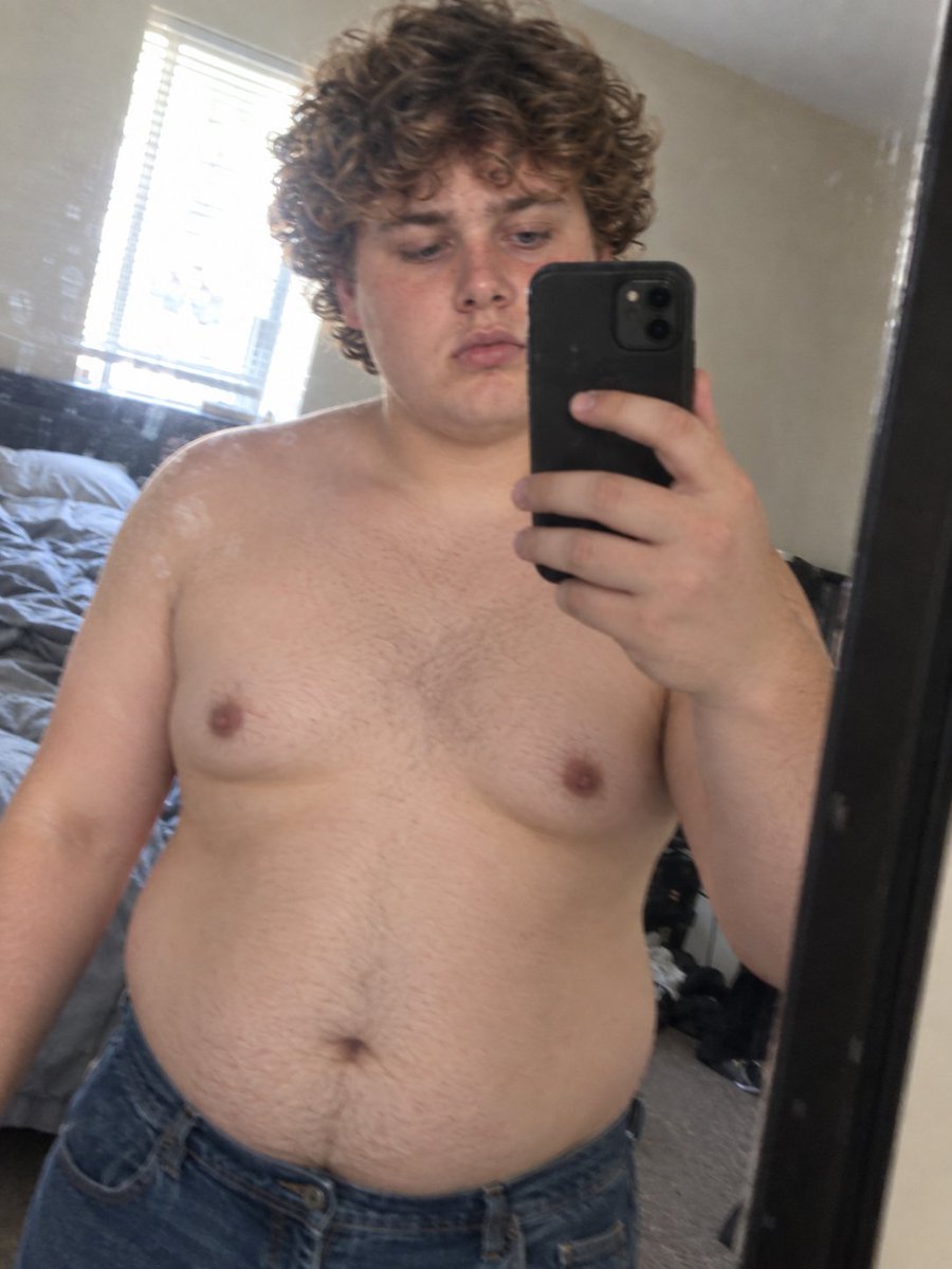 justjessealt's tweet photo. is a daddy covered in hair with a thick dick too much to ask? https://t.co/sZCerfp4nP