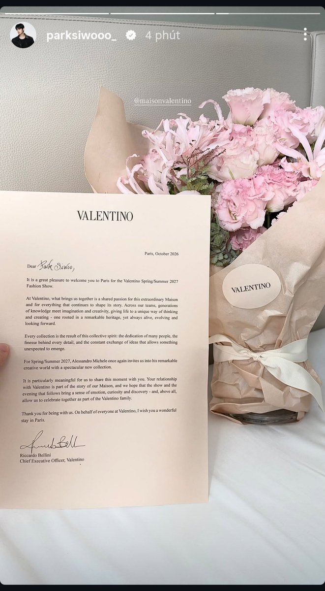 XX00419's tweet photo. Your elegance is simply unforgettable.

PARK SIWOO AT VALENTINO PFWSS27
#PARKSIWOOxVALENTINO
#PARKSIWOO https://t.co/VsSIQPVnuu