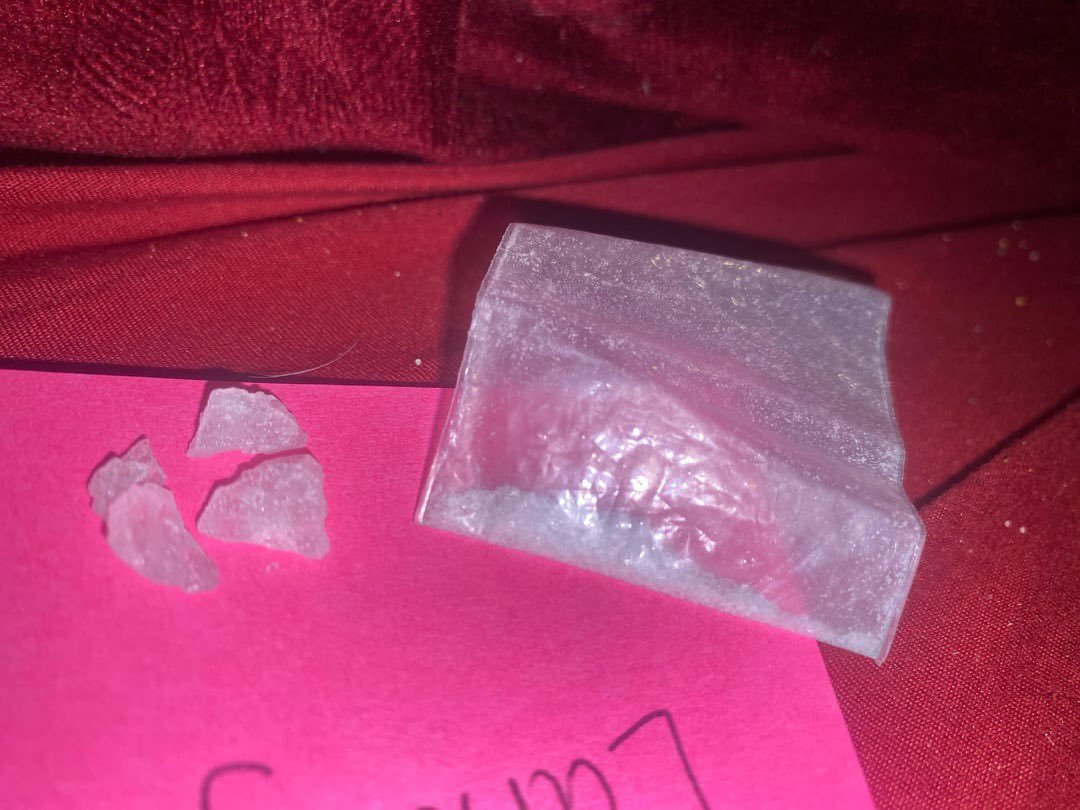 Cqthriii's tweet photo. my stuff, couple big shards and shake #geeker #drugtwt ##Isdtwt https://t.co/4a9VffVXWC