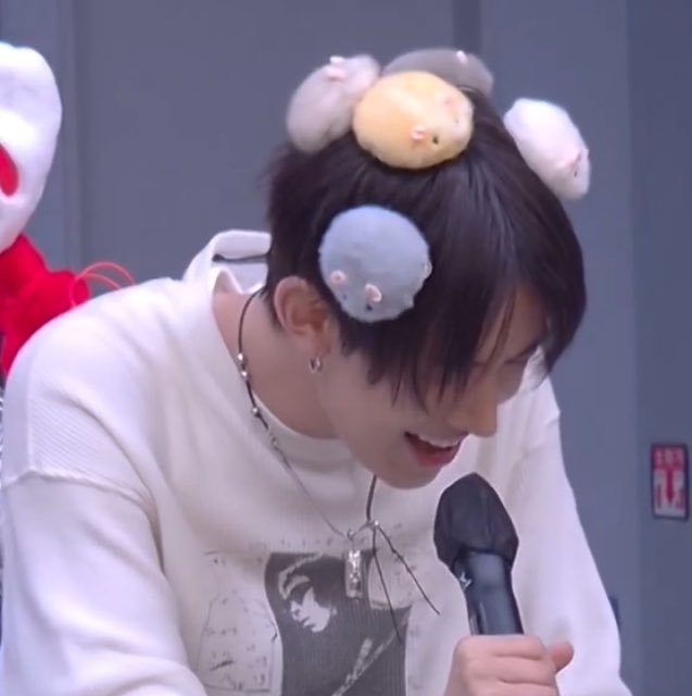 heyyfia's tweet photo. he’s literally just a baby here😭 https://t.co/YaduJfVA3f