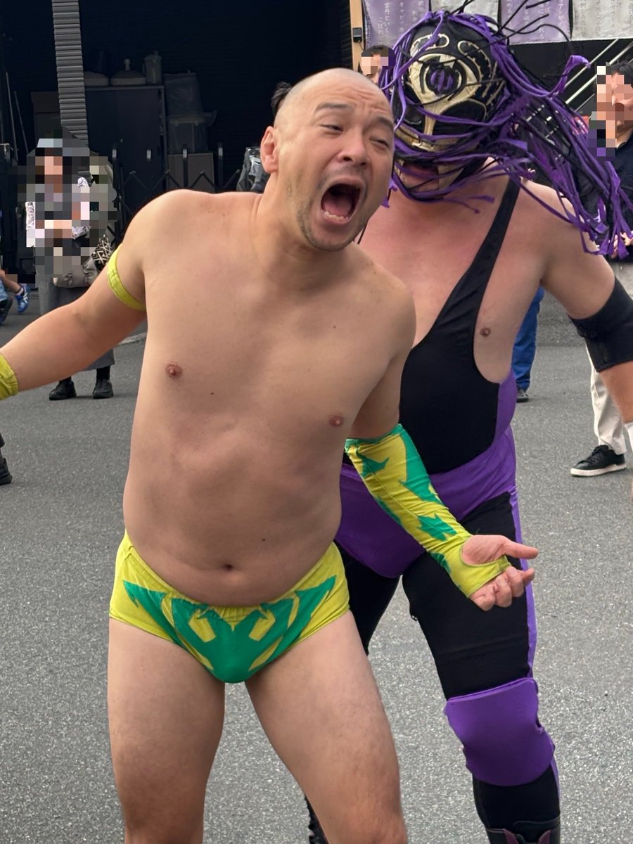 wwafc1's tweet photo. さっそく場外乱闘‼️
みんな大喜び😊
#TTTpro
#アクロバトル商店会フェス https://t.co/lg71Uhao1Y