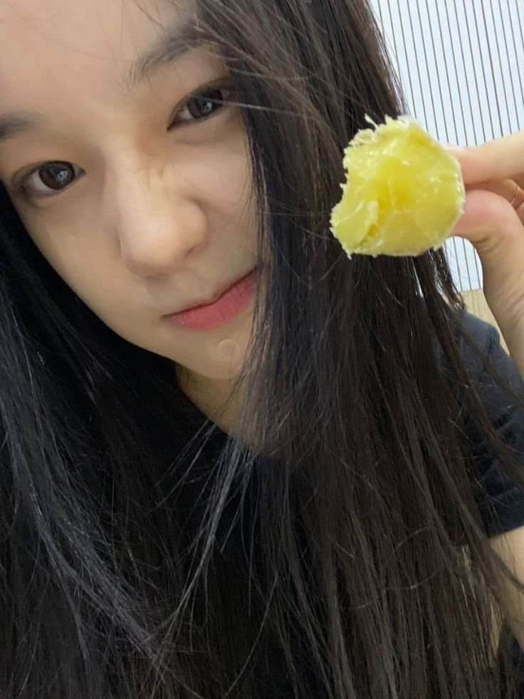 pennedbynavy's tweet photo. ️️
️️
Dubai chewy cookie, yummy..
 ️️
 ️️ https://t.co/90DS1PxTfV