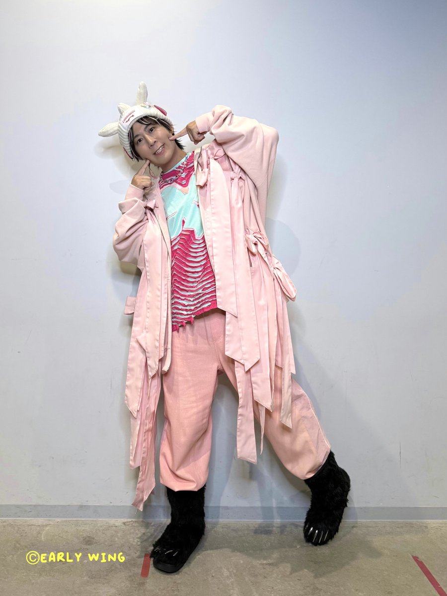 earlywingstaff's tweet photo. 【白井悠介】
こちらはDAY2のお写真です💁‍♂️
今回もとてもかわいく素敵にしていただきました🐰

来年の13thライブもお楽しみに🎤🎤
#ヒプマイ12thライブ https://t.co/nxpFEb15t3