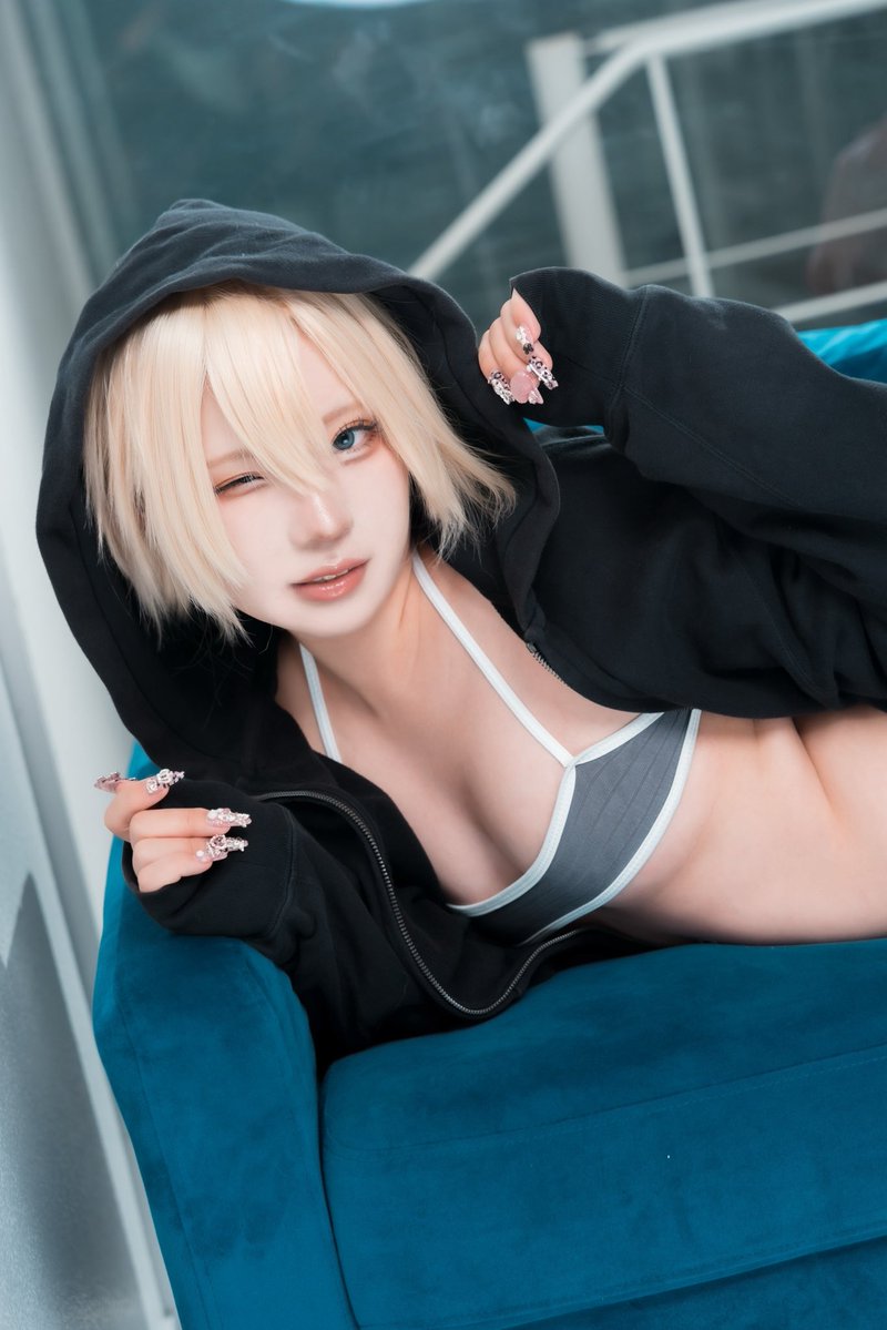 kuroma_cos_'s tweet photo. 金髪ショート https://t.co/eL4JvX9Spk