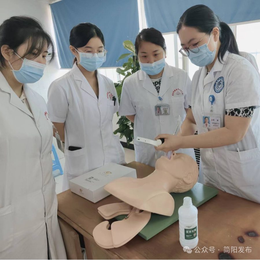 SunnyCiphe2ylc's tweet photo. [Need to adjust the way to squeeze the breast gland! Improper squeezing may cause discomfort, so please operate under professional guidance.] https://t.co/BEPJIe7hti