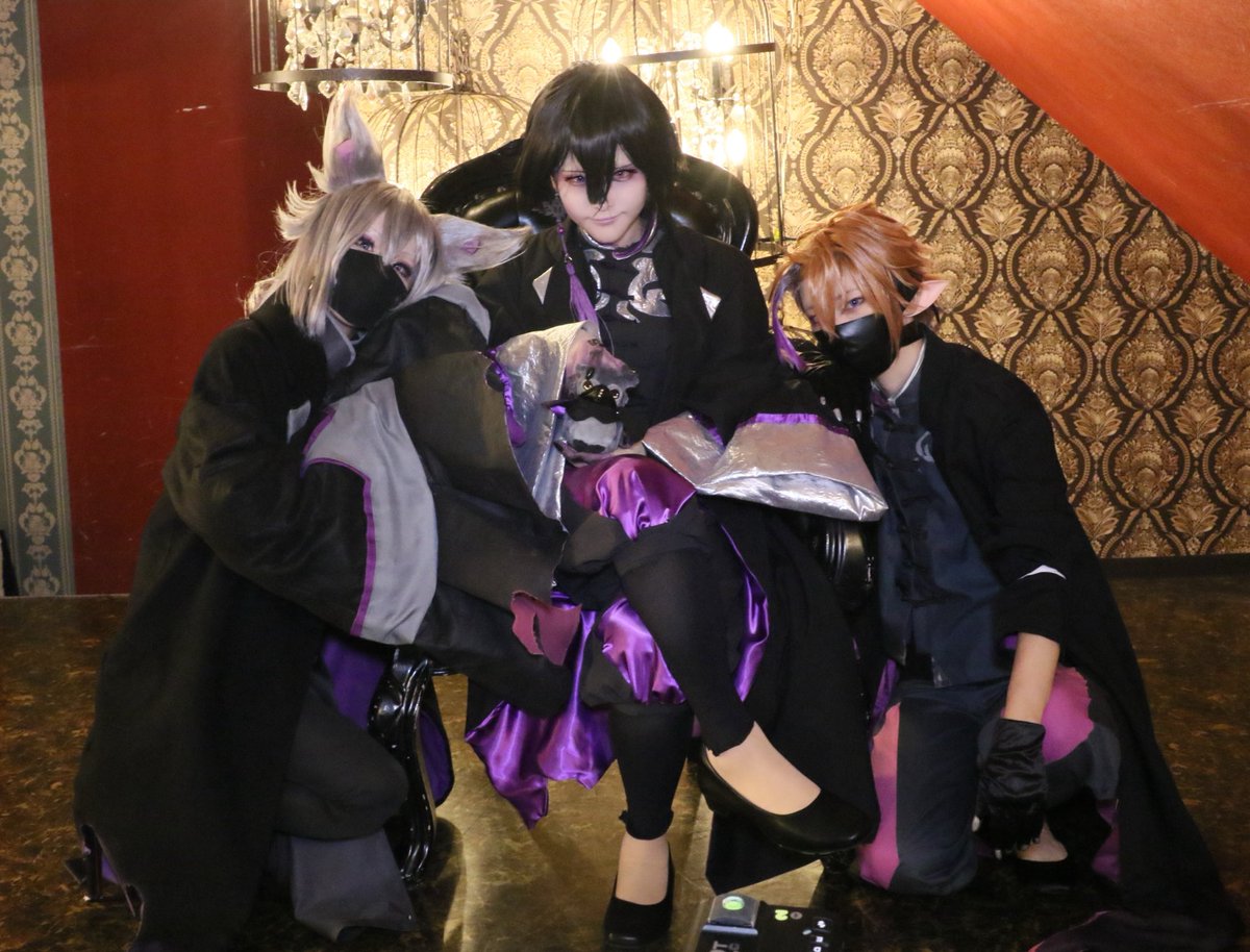 pepechiro_0724's tweet photo. ⚠️Cosplay⚠️

Innocent Bless

￣￣￣￣￣￣￣￣
 愛すべき我が子ら

￣￣￣￣￣￣￣￣
黒梟@pepechiro_0724 
黒猫＠H2CO3_sophia 
黒兎@ryuuhi_ryuu 

📷 @gurochaaan1118 

 #誓いの刻が来た0927 https://t.co/ht361pQ0xG