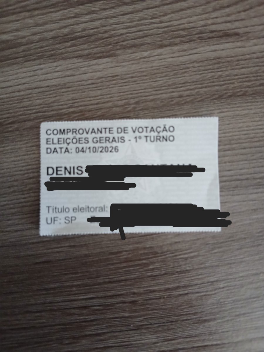 Dhenhisz1's tweet photo. Nada tão libertador quanto votar num domingo de manhã, sob um sol de início de primavera!!! https://t.co/6a52UEsLah