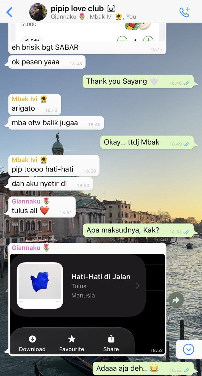 nyangfm's tweet photo. the parent trap series: syongton few tweets au

in which they’ve separated a decade ago, and their kids made a pact to get them back together https://t.co/q7GAgcu0kD
