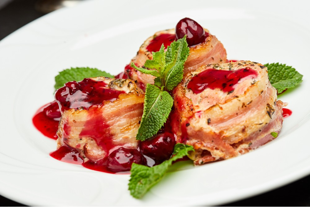 natprovisioner's tweet photo. Tart cherries bring sweet-tart flavor, natural color and acidity to meat snacks, specialty sausages and marinades. How can processors put those attributes to work? https://t.co/91RxwJukZU
#Flavor #MeatIndustry #Poultry
Photos courtesy of the Cherry Industry Administrative Board https://t.co/VTQFcsGEaq