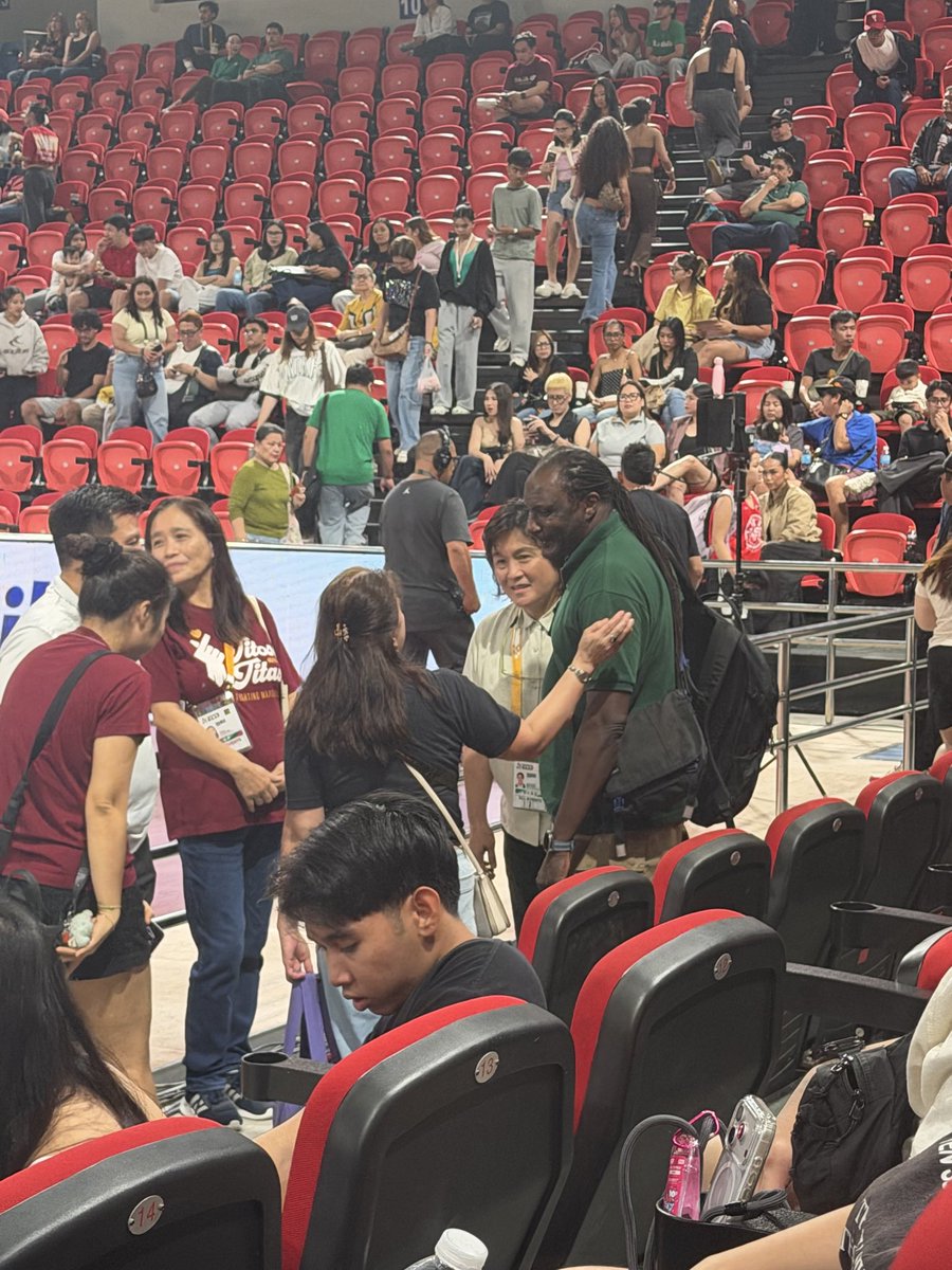 allthingsanimo's tweet photo. @ugnbilog bat sila full support sa archers 😆 https://t.co/tHevdoriok