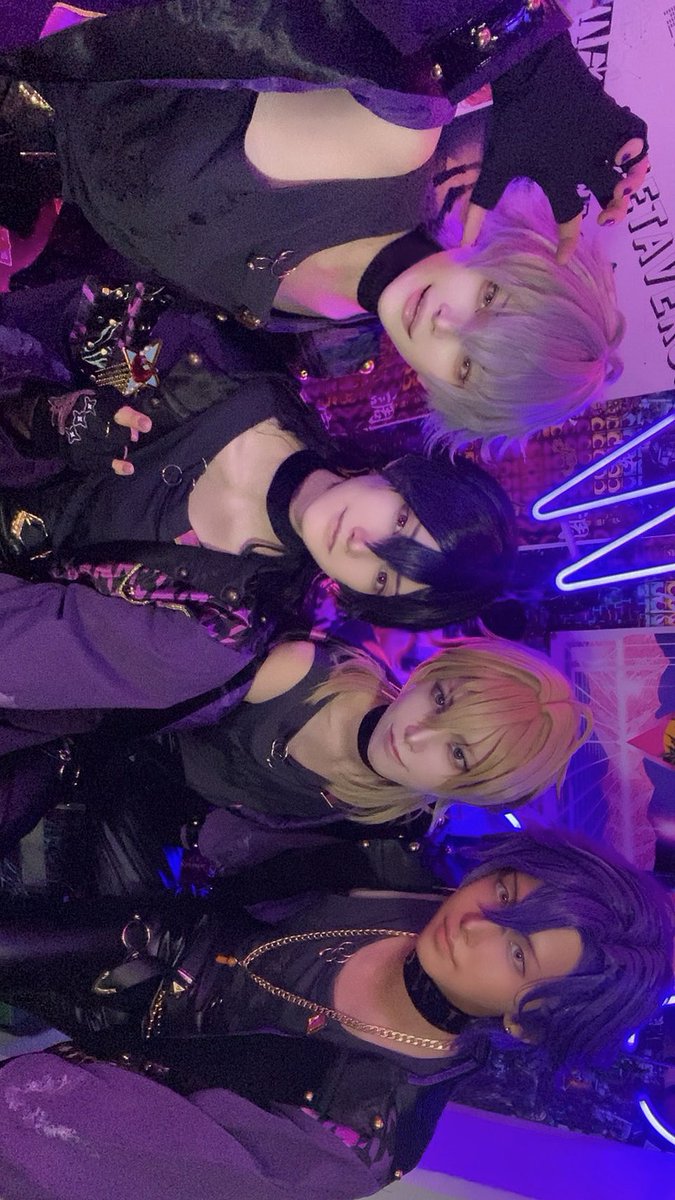 XXX1102_'s tweet photo. ※Cosplay
UNDEADしてきたよ〜🐺🦇🦊🐻 https://t.co/LaikuV7io7