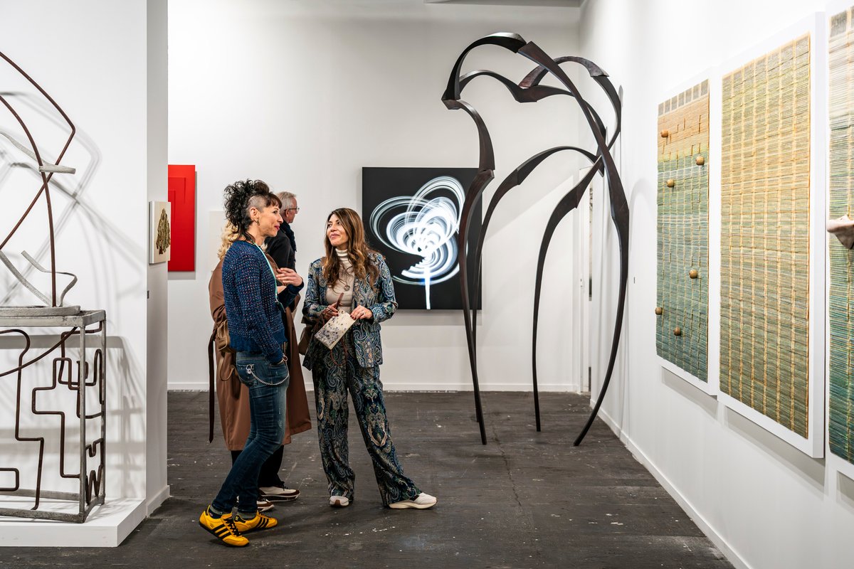 FeriaArco's tweet photo. Si te apasiona el arte contemporáneo, recuerda que puedes hacerte #AmigoARCO y disfrutar de diversas ventajas.

Acceso exclusivo a #ARCOmadrid y #ARCOlisboa, visitas guiadas, actividades únicas y mucho más durante todo el año.

👉 Únete a la comunidad: https://t.co/RuWXAWFRf2 https://t.co/LxBOFjnUjq